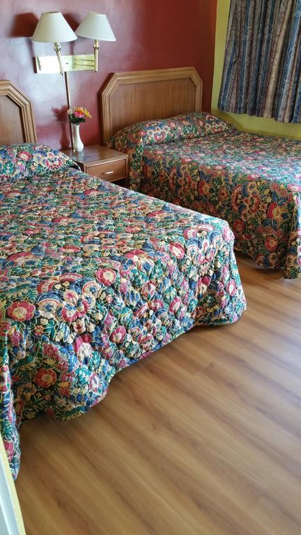 ميرسيد Slumber Motel الغرفة الصورة